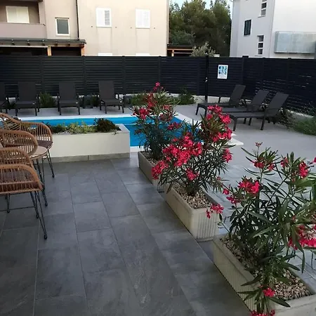B1Villa Srima Exterior photo