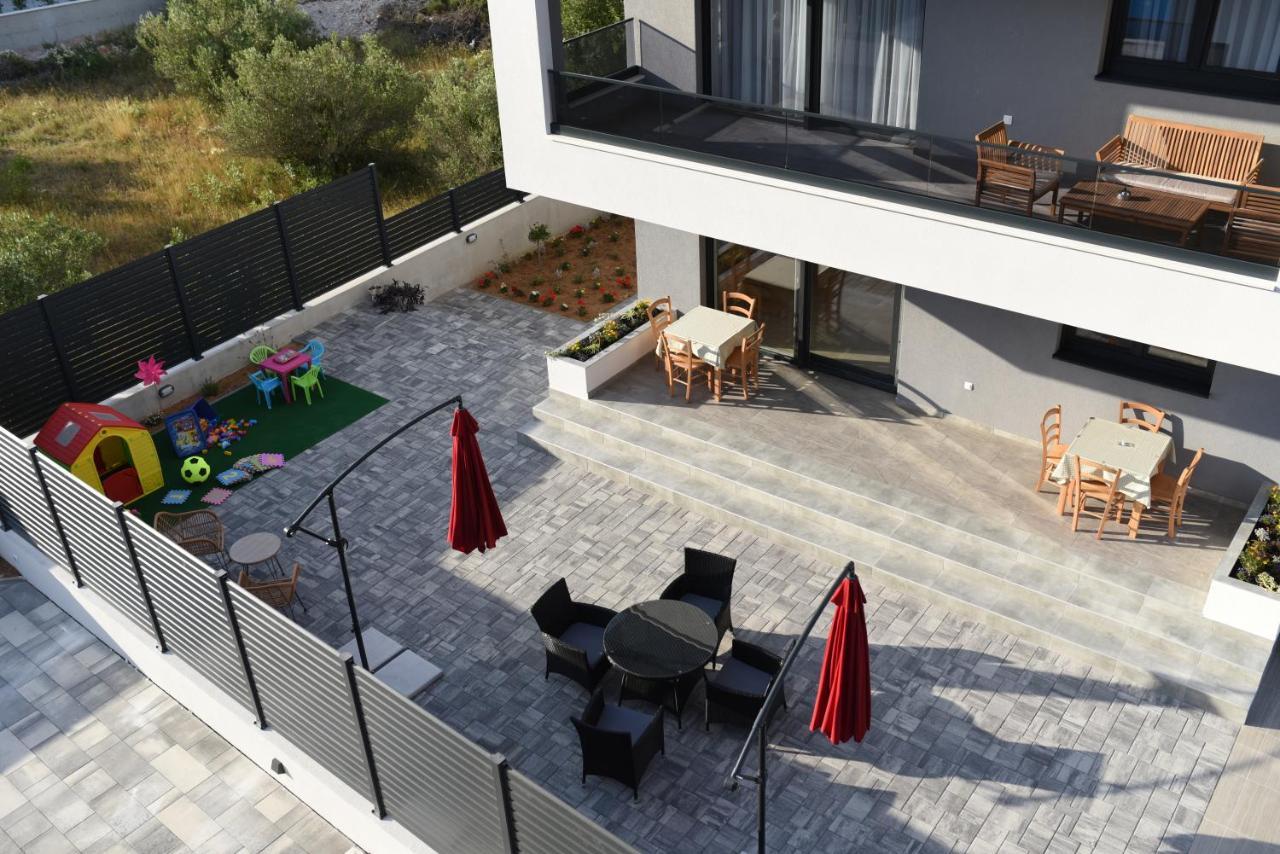 B1villa *